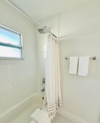 311 N Swinton Avenue, Delray Beach, FL 33444