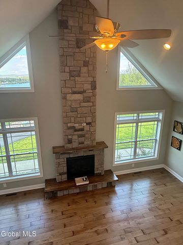 55 Kent Place, North Greenbush, NY 12198