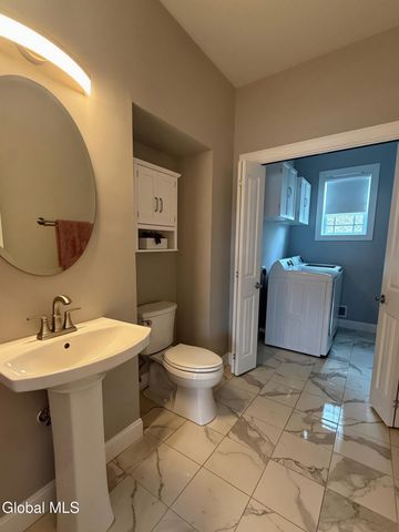 55 Kent Place, North Greenbush, NY 12198