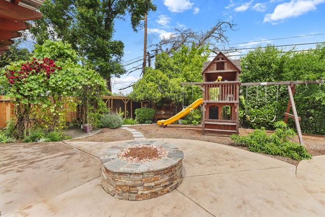 5105 Cocoa Palm Way, Fair Oaks, CA 95628