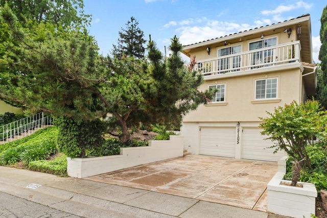 5105 Cocoa Palm Way, Fair Oaks, CA 95628