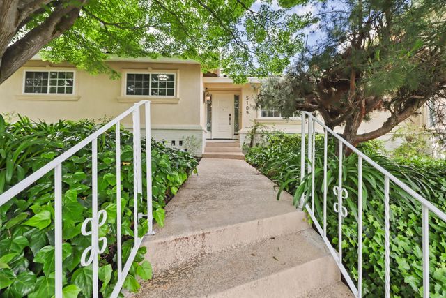 5105 Cocoa Palm Way, Fair Oaks, CA 95628