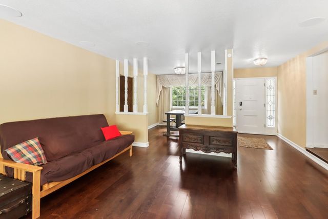 5105 Cocoa Palm Way, Fair Oaks, CA 95628