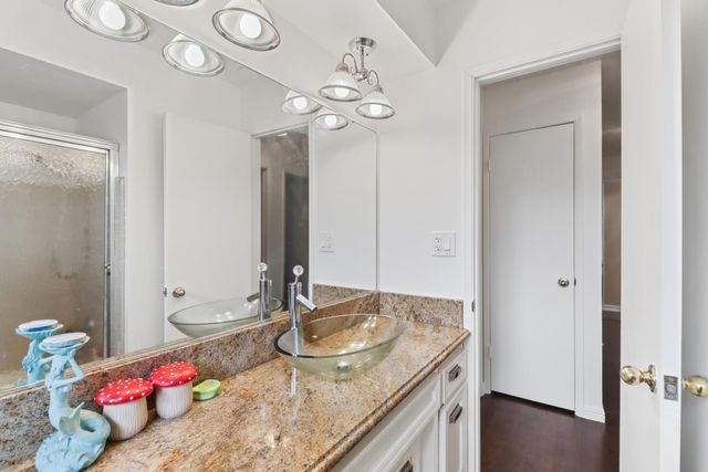 5105 Cocoa Palm Way, Fair Oaks, CA 95628