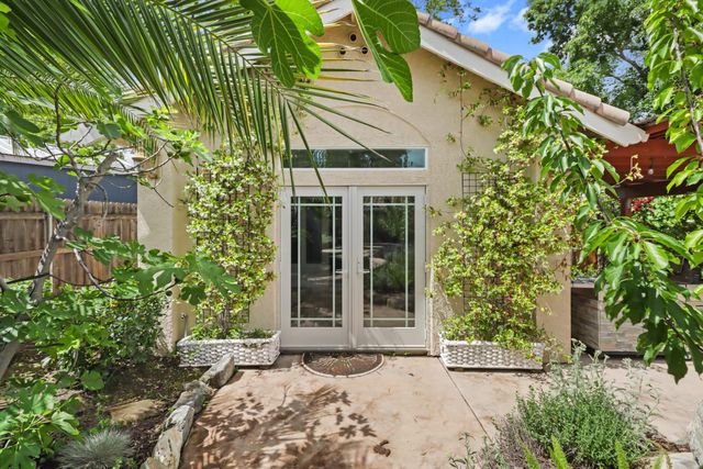 5105 Cocoa Palm Way, Fair Oaks, CA 95628