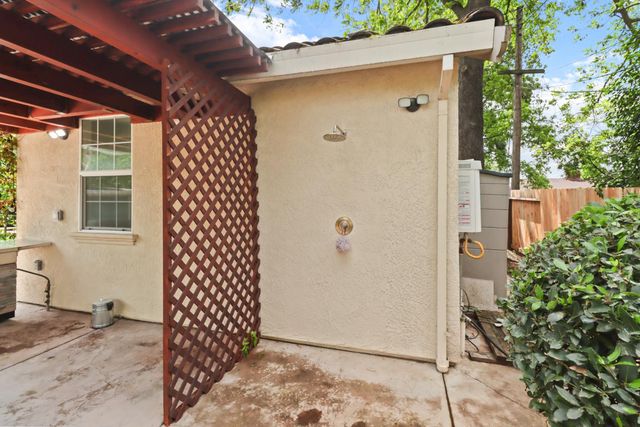 5105 Cocoa Palm Way, Fair Oaks, CA 95628