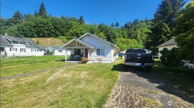 2215 Cherry Street, Hoquiam, WA 98550