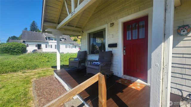 2215 Cherry Street, Hoquiam, WA 98550