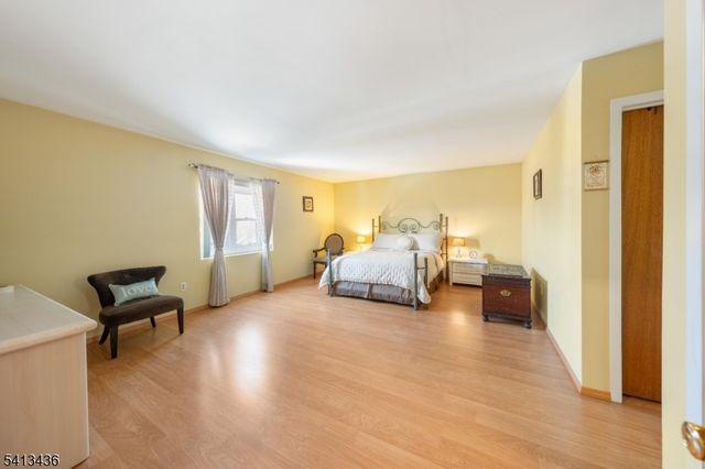 120 Parkside Dr, Union Twp., NJ 07083