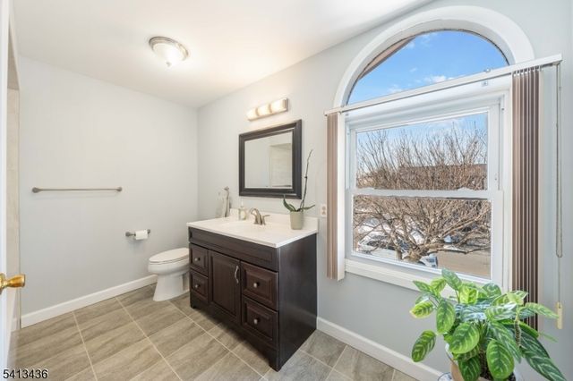 120 Parkside Dr, Union Twp., NJ 07083