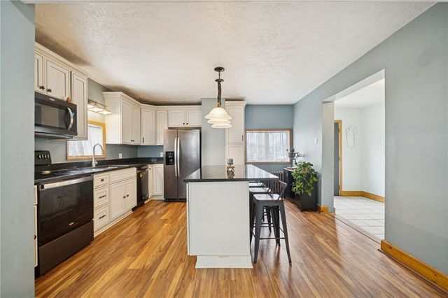 139 N Diamond St, Mt Pleasant Boro, PA 15666