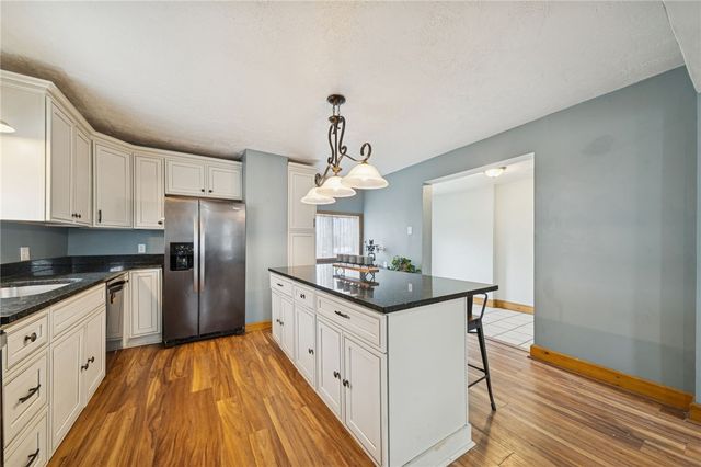 139 N Diamond St, Mt Pleasant Boro, PA 15666