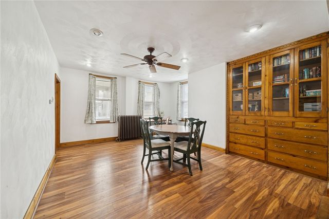 139 N Diamond St, Mt Pleasant Boro, PA 15666