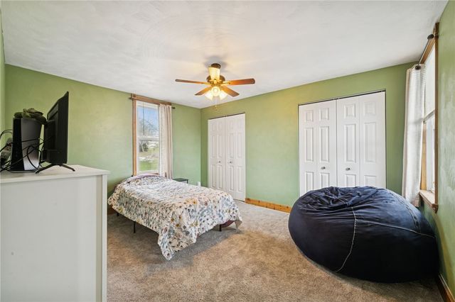 139 N Diamond St, Mt Pleasant Boro, PA 15666