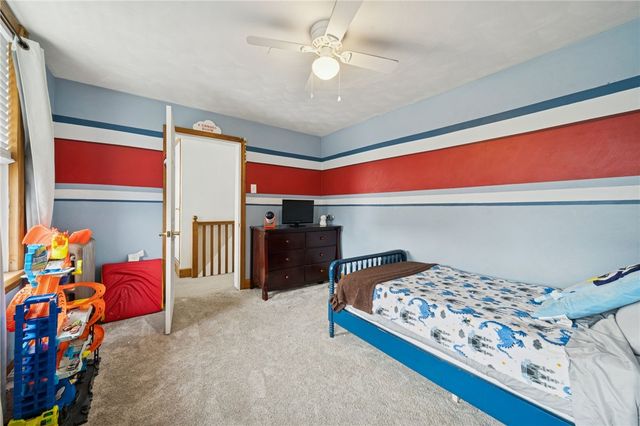 139 N Diamond St, Mt Pleasant Boro, PA 15666