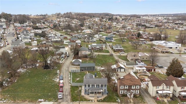 139 N Diamond St, Mt Pleasant Boro, PA 15666