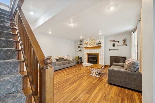 139 N Diamond St, Mt Pleasant Boro, PA 15666