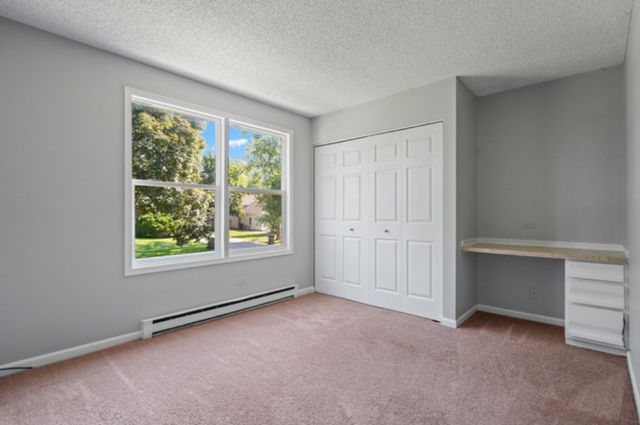 627 Chardonnay Lane 627, Crystal Lake, IL 60014