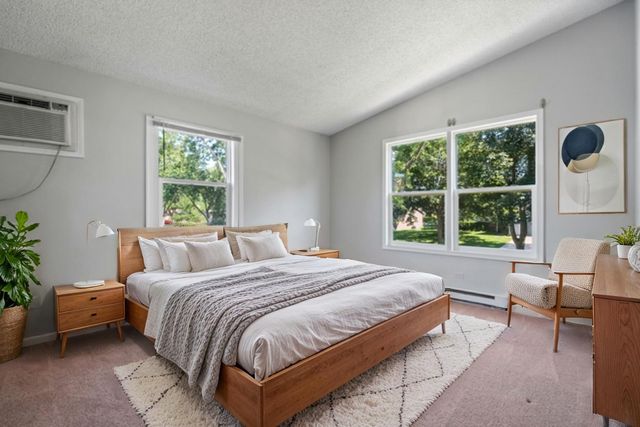 627 Chardonnay Lane 627, Crystal Lake, IL 60014