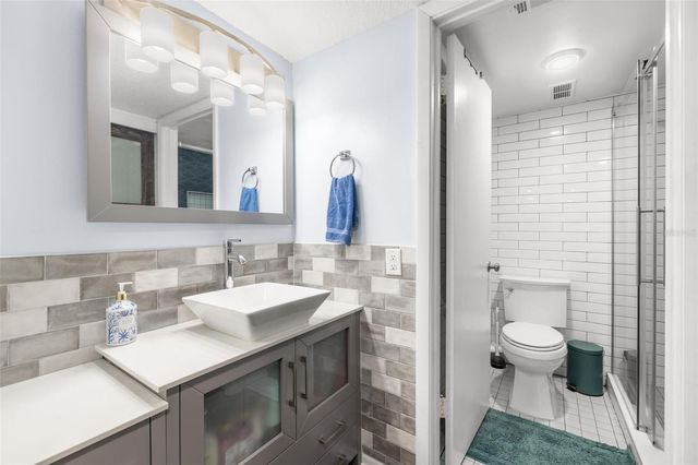 402 TARPON POINT, Tarpon Springs, FL 34689