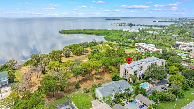 402 TARPON POINT, Tarpon Springs, FL 34689