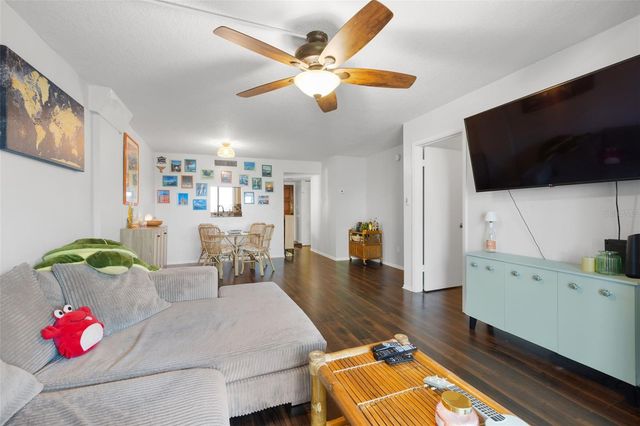 402 TARPON POINT, Tarpon Springs, FL 34689