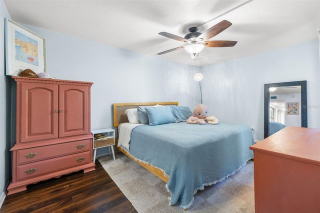 402 TARPON POINT, Tarpon Springs, FL 34689