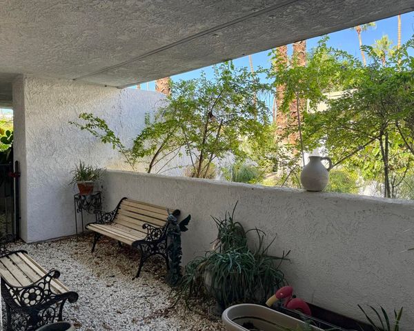 5301 E Waverly Drive 173, Palm Springs, CA 92264