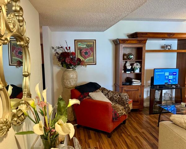 5301 E Waverly Drive 173, Palm Springs, CA 92264