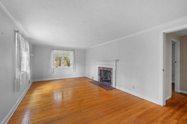 10 Standish Way, Lynn, MA 01904