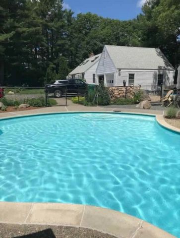 10 Standish Way, Lynn, MA 01904