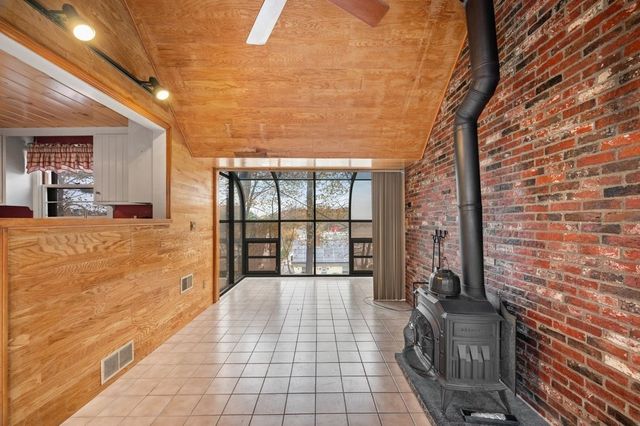 10 Standish Way, Lynn, MA 01904