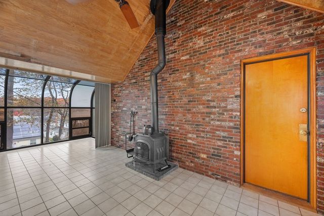 10 Standish Way, Lynn, MA 01904