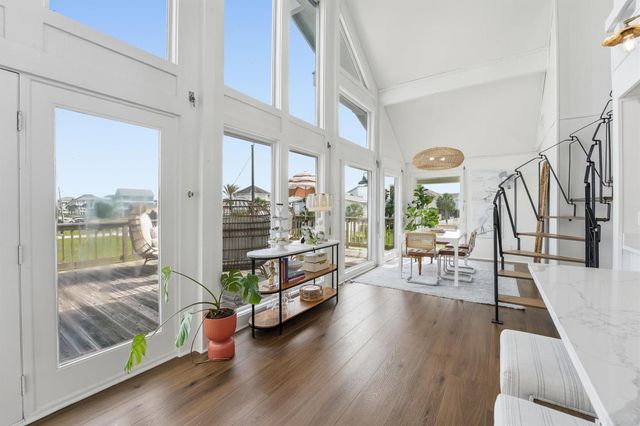13839 Pirates Beach Boulevard, Galveston, TX 77554