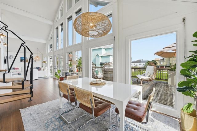 13839 Pirates Beach Boulevard, Galveston, TX 77554