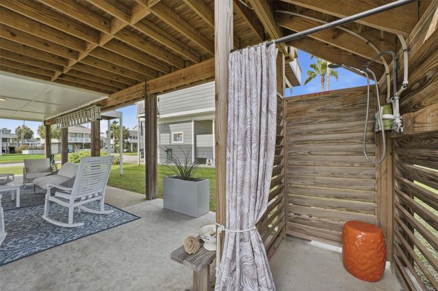 13839 Pirates Beach Boulevard, Galveston, TX 77554