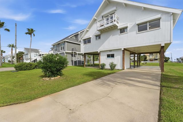 13839 Pirates Beach Boulevard, Galveston, TX 77554