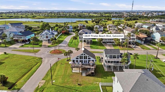 13839 Pirates Beach Boulevard, Galveston, TX 77554