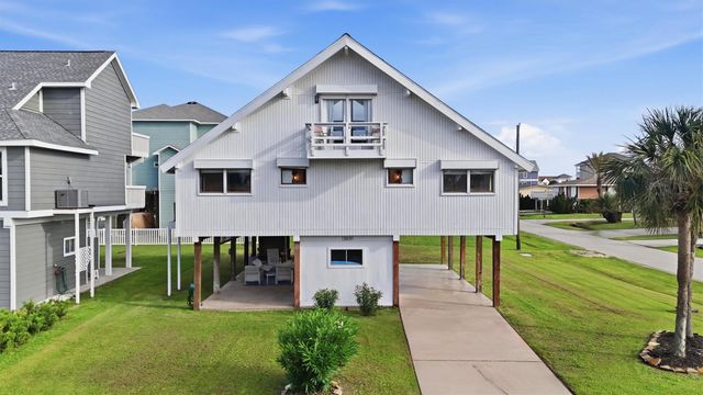 13839 Pirates Beach Boulevard, Galveston, TX 77554