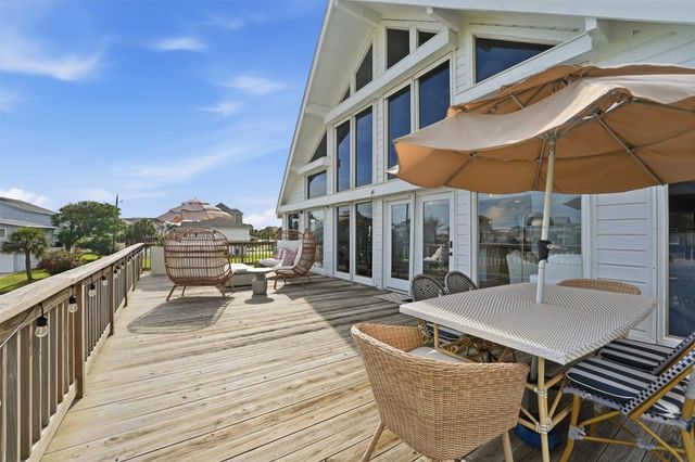 13839 Pirates Beach Boulevard, Galveston, TX 77554