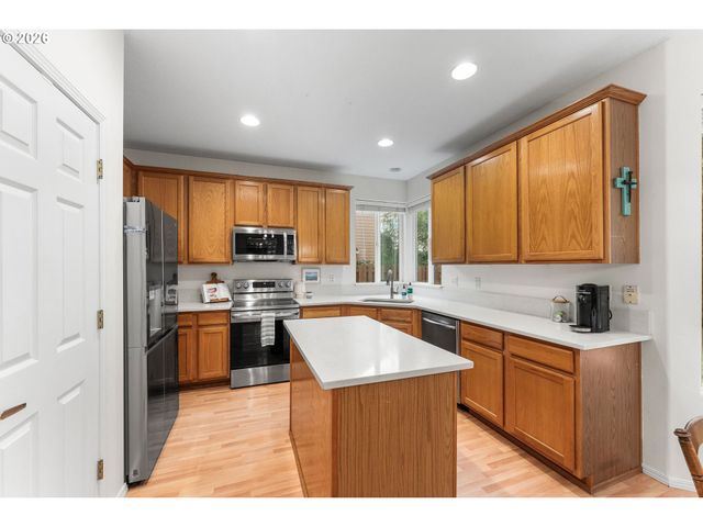 19316 Se 9TH Cir, Camas, WA 98607