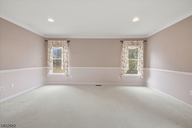 13 Old Schoolhouse Rd, Bethlehem Twp., NJ 08802