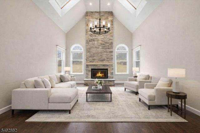 13 Old Schoolhouse Rd, Bethlehem Twp., NJ 08802