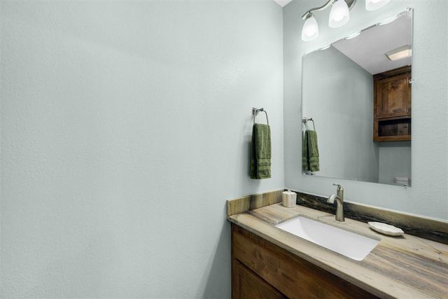 764 East Lake, Lawton, OK 73507