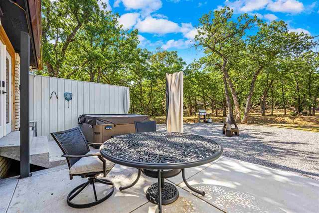 764 East Lake, Lawton, OK 73507