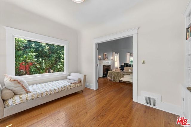 1614 Virginia Road, Los Angeles, CA 90019