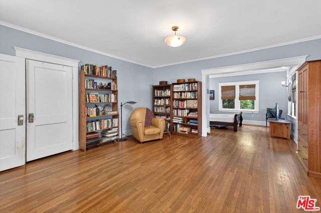 1614 Virginia Road, Los Angeles, CA 90019