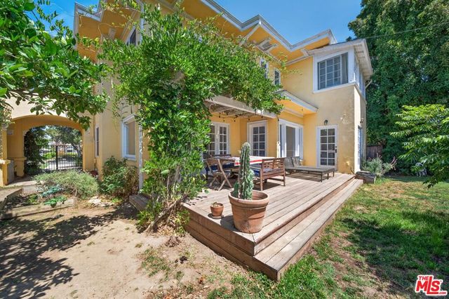 1614 Virginia Road, Los Angeles, CA 90019