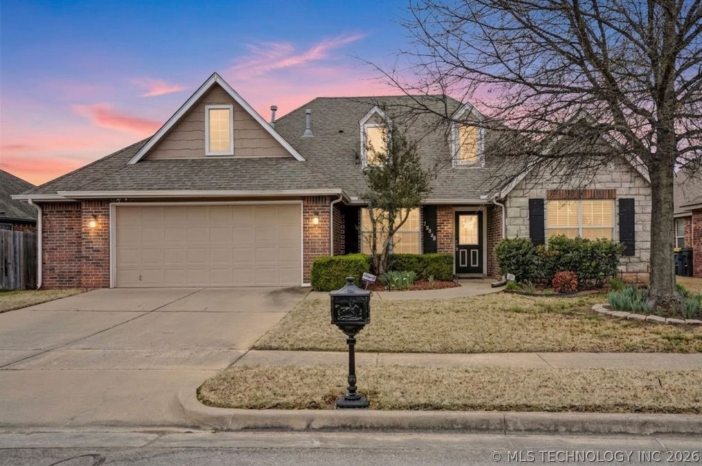 12528 S Date Street, Jenks, OK 74037