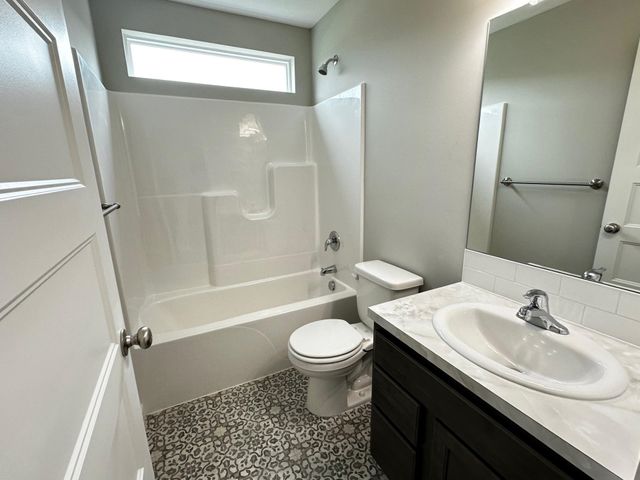 2701 N Mainsgate Dr, Augusta, KS 67010